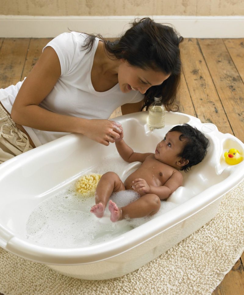 Mamas & Papas Acqua Bambino Two Stage Baby Bath Pearl White