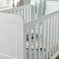 Mamas & Papas Hampden Cot/Toddler Bed White