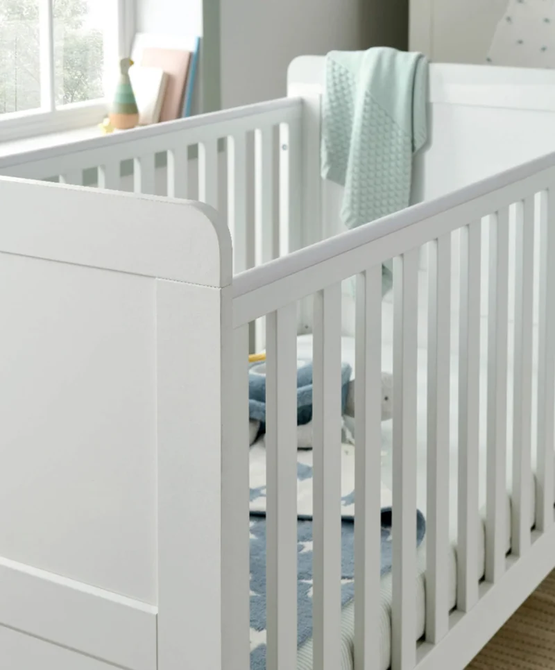 Mamas & Papas Hampden Cot/Toddler Bed White